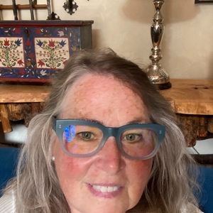 Meet your Posher, Joellen